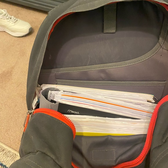 North Face Recon Backpack - Picture 6 of 8